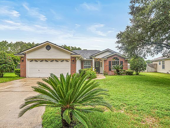 3rd image of 12198 Silver Saddle Dr