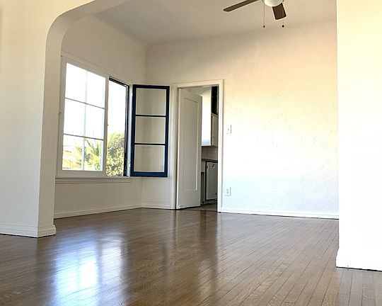 3rd image of 2924 12th Ave