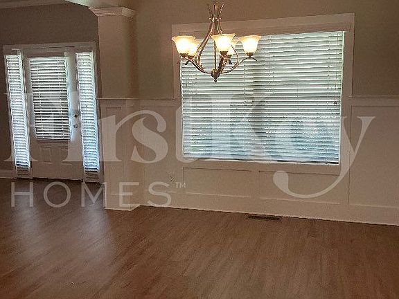 4th image of 3929 Camden Ct