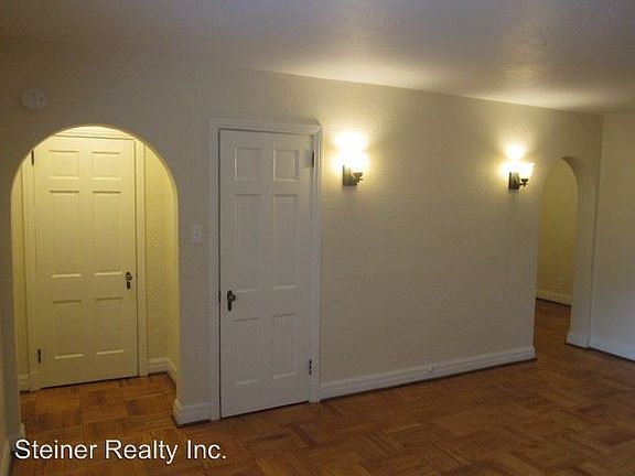 5th image of 125 Baywood Ave APT B6