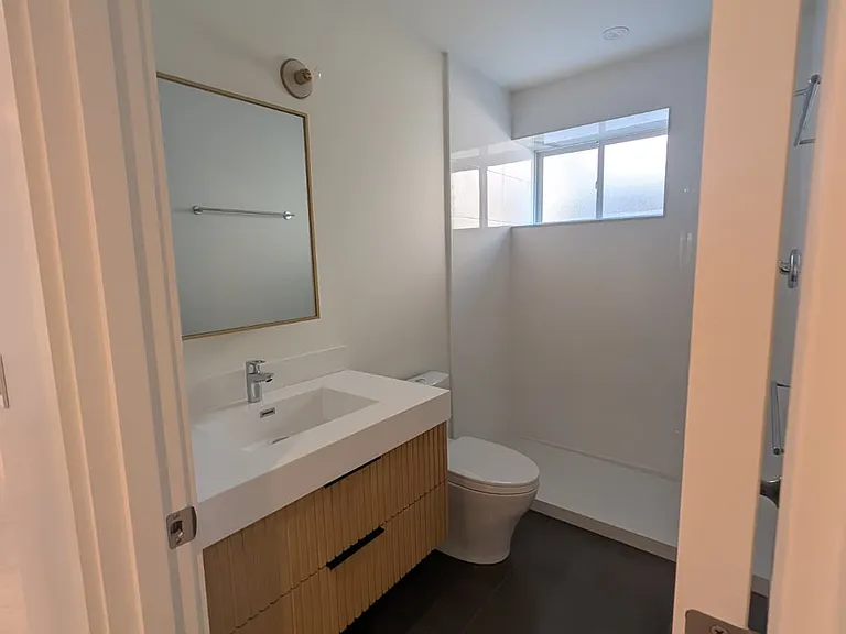 5714B 25th Ave NE #B — Photo 7