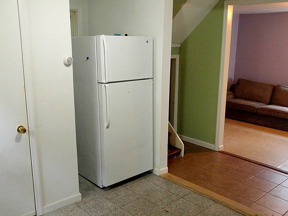5th image of 190 Beach 92nd St #3
