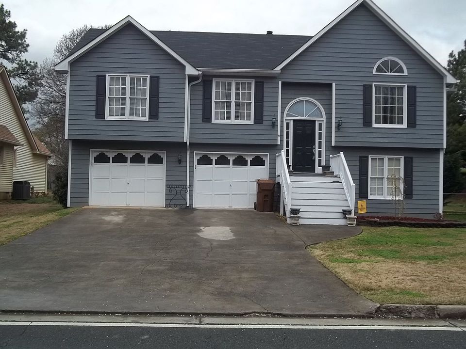 1st image of 33 Thoroughbred Ln