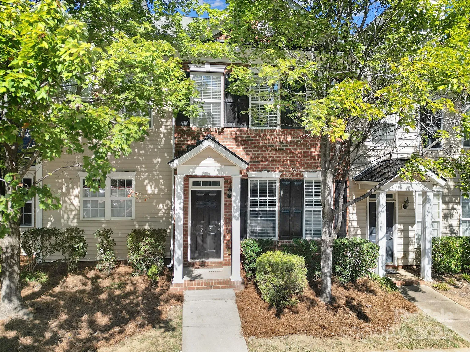 212 Township Dr photo 1