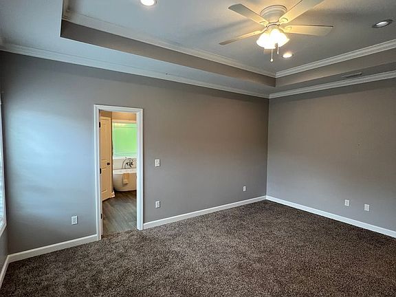 3rd image of 112 Bellwood Trl