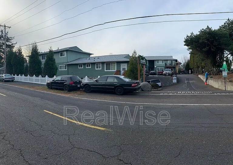 2645 SE 145th Ave — Photo 2
