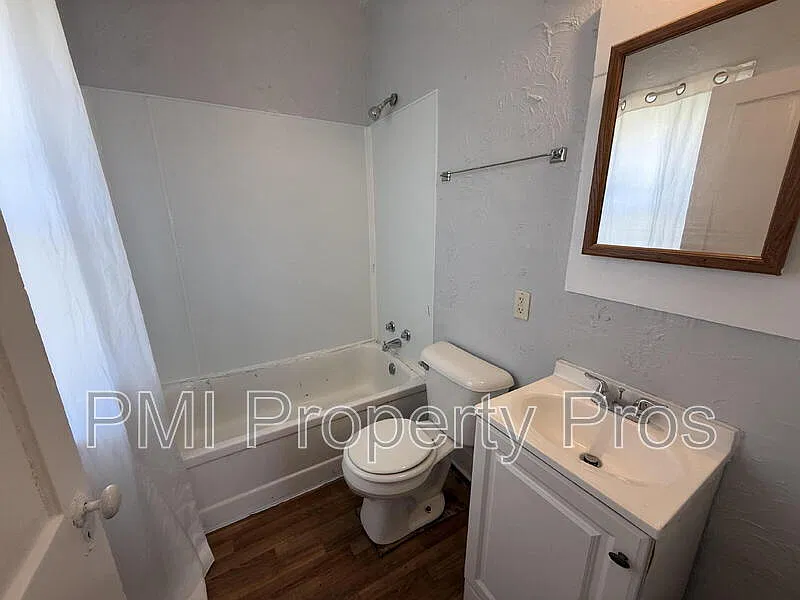 2439A N Dr William Finlayson St