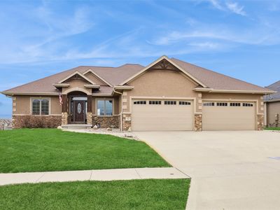 15203 Brookview Dr, Urbandale, IA, 50323