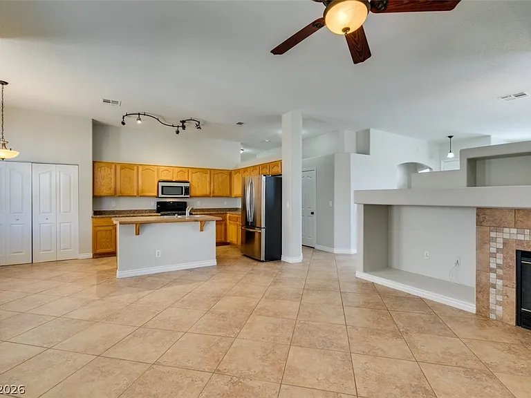 1404 Pullman Pointe Ct — Photo 16