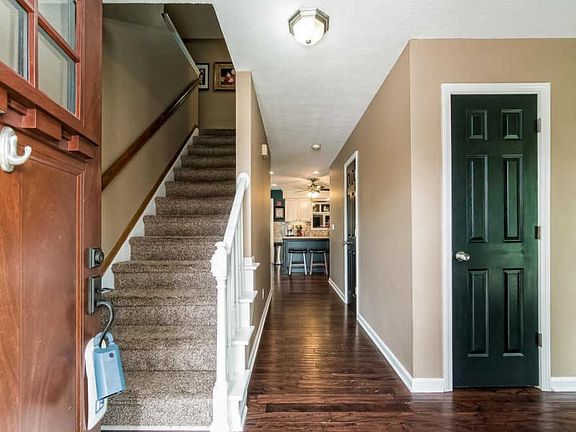 3rd image of 281 Highmeadows Village Dr