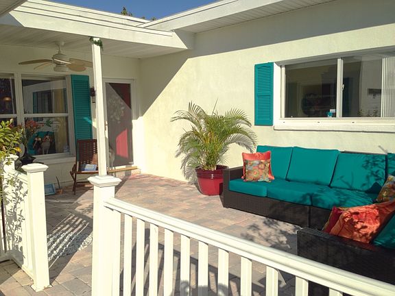 2nd image of 2517 Mineola Dr S