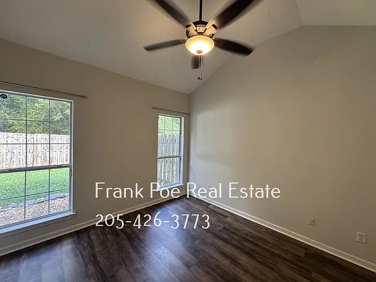 5901 Southwood Pkwy — Photo 12