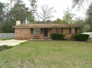 8520 Gray Forest Dr, Tallahassee, FL 32305
