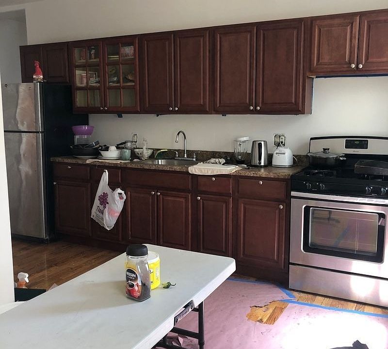 1st image of 445 E 22nd St #1C