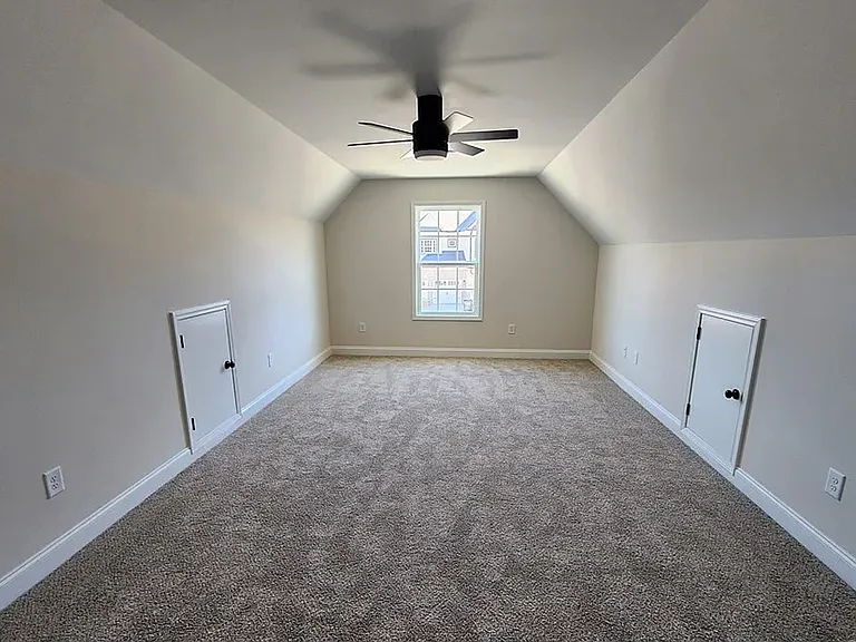 1740 Willow Creek Dr — Photo 14