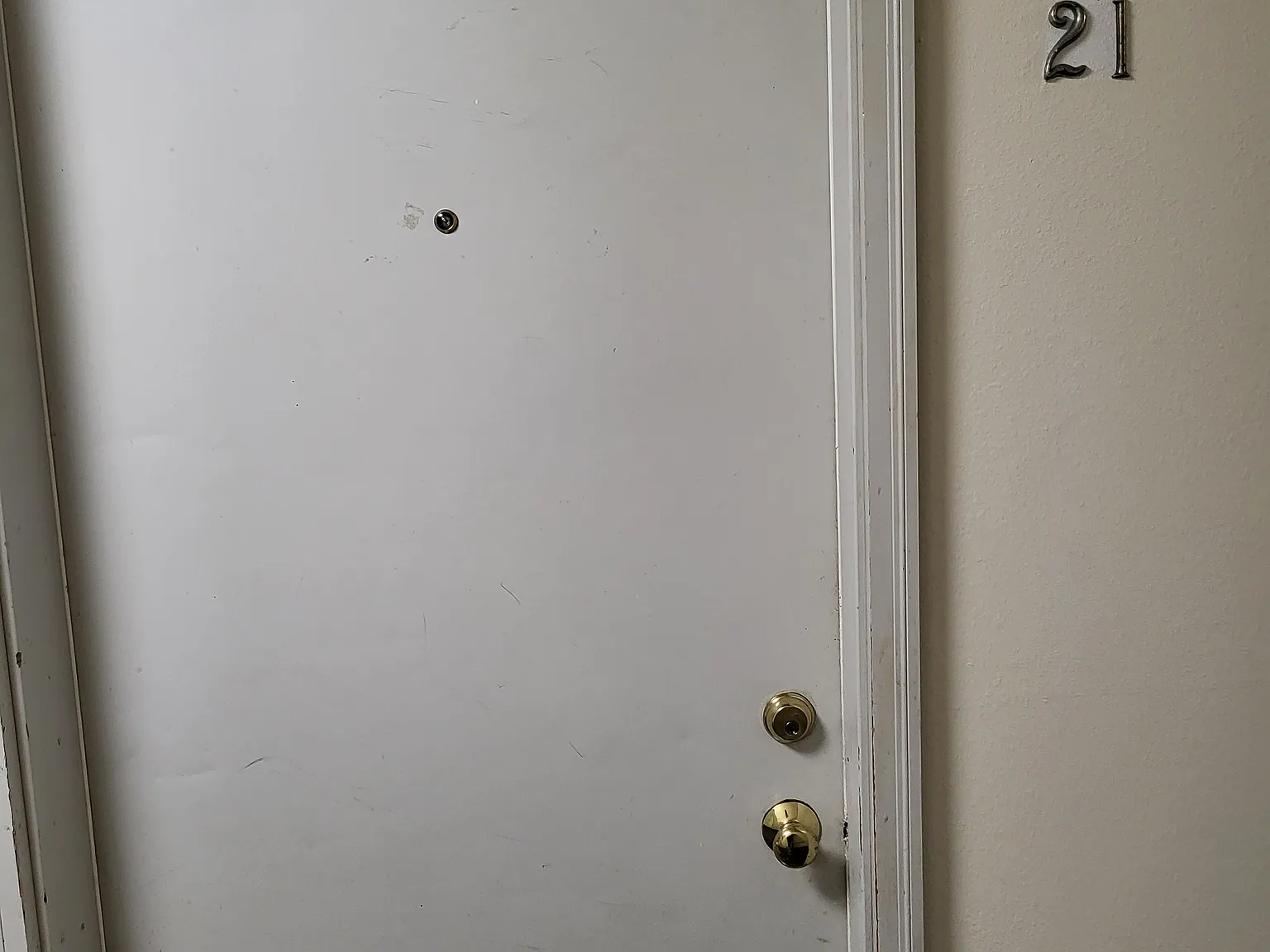 1 bed, 750 sqft, $995 — Photo 2