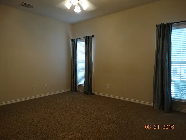 5547 Cecina Dr — Photo 10