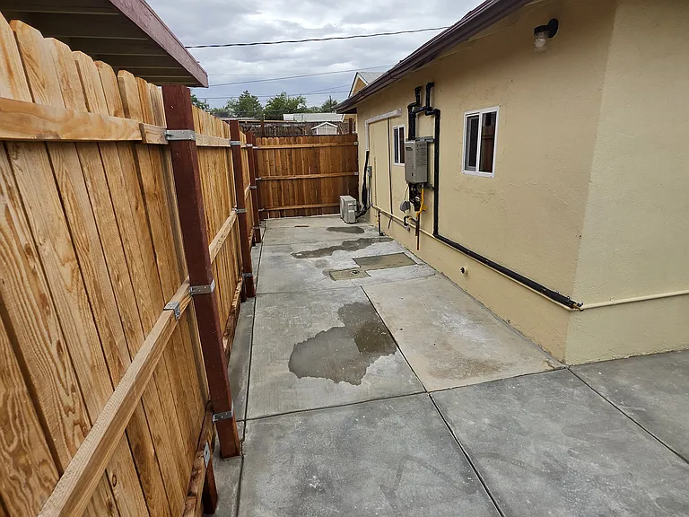 16746 Merrill St #B — Photo 34