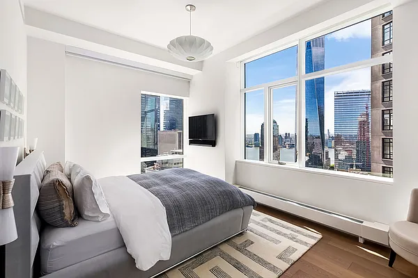 Sold by Compass | media 9