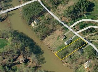Inlet Dr, Wirtz, VA 24184