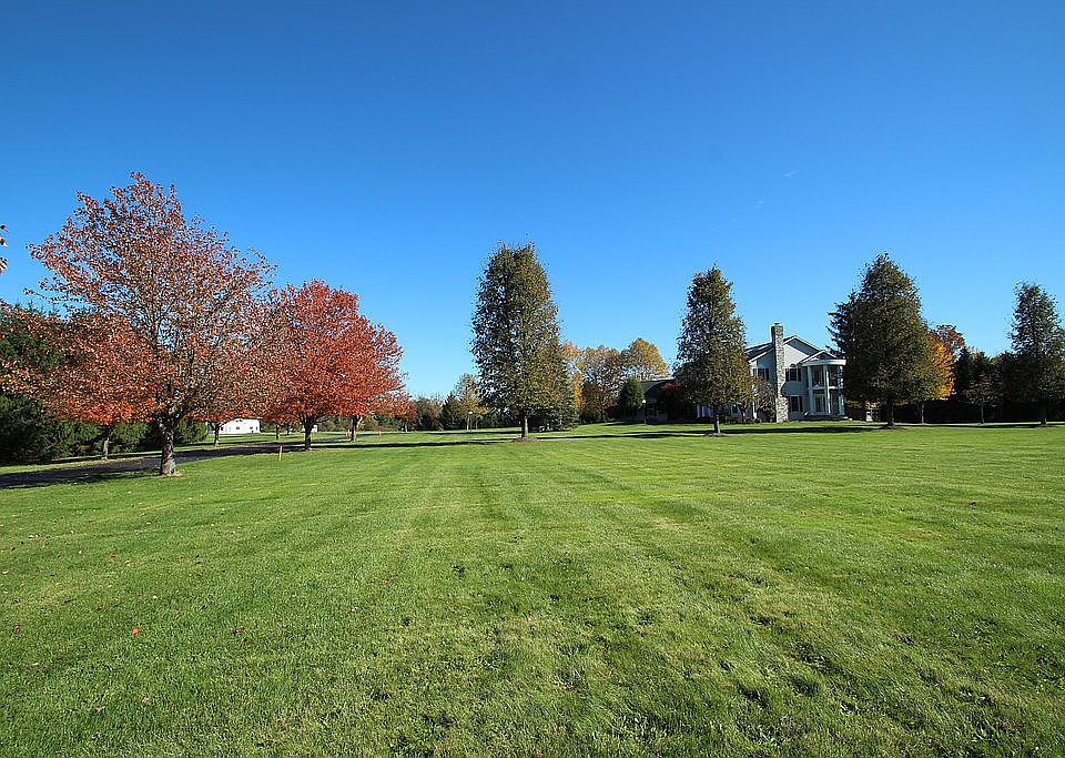 2nd image of 893 Mile Square Rd
