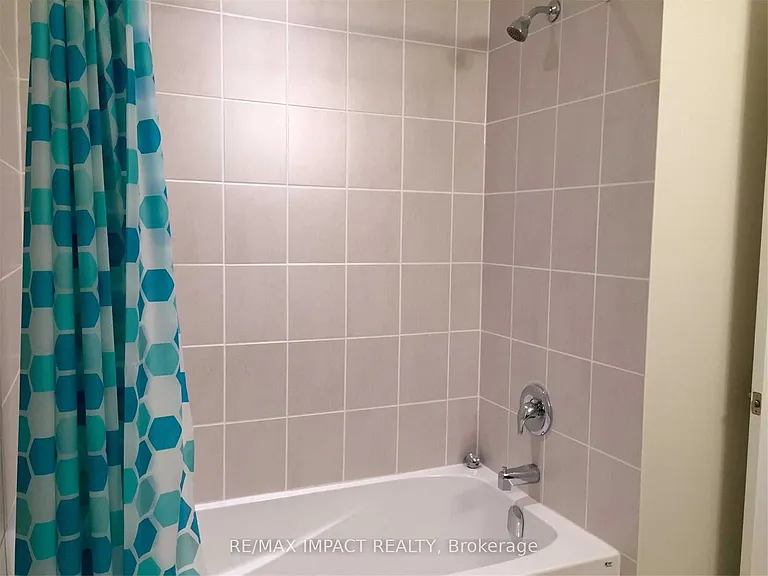 20 Rimrock Cres — Photo 18