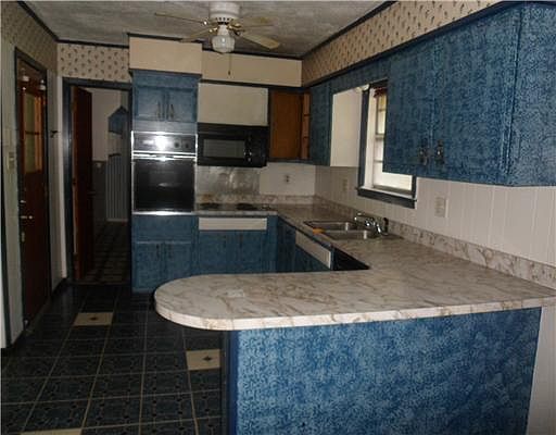 3rd image of 116 W Chipwood Dr