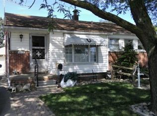 18431 Frazho Rd, Roseville, MI 48066