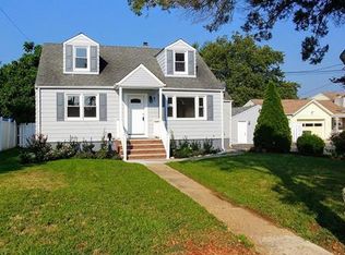 7 Canal St, Sayreville, NJ 08872