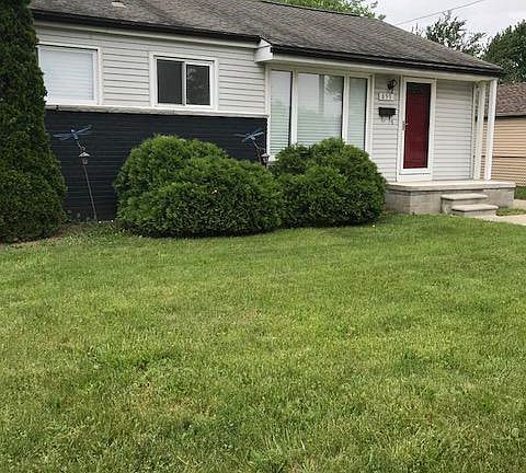 2nd image of 899 Douglas St