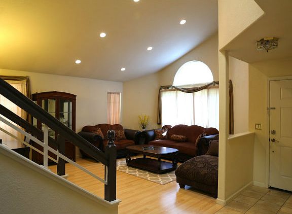 4th image of 5469 Ellyridge Dr