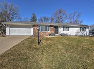 526 Loma Dr, Forsyth, IL 62535