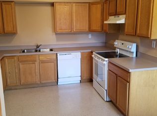 3336 Pakenham Dr, Chalmette, LA 70043