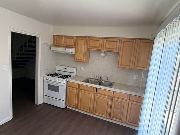 2nd image of 4704 Planz Rd APT B