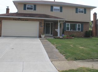 2177 Maplewood Dr, Columbus, OH 43229