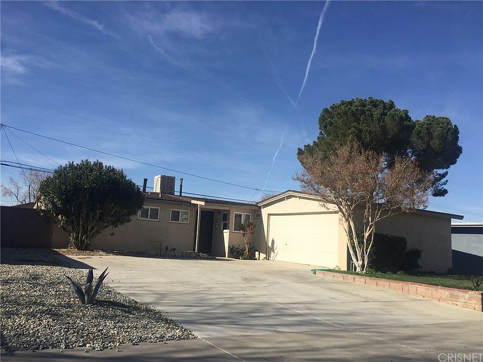 2nd image of 44009 3rd St E