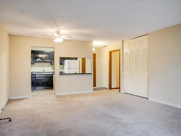 10401 Cedar Lake Rd Unit 215, Minnetonka, MN 55305