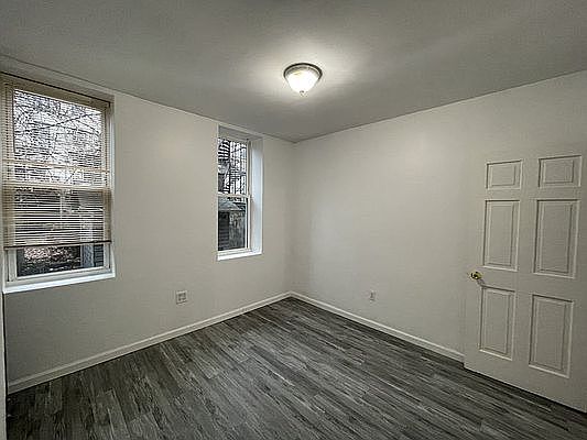 2nd image of 1442 Pacific St APT 1L