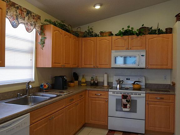 4th image of 7829 Stirling Bridge Blvd S