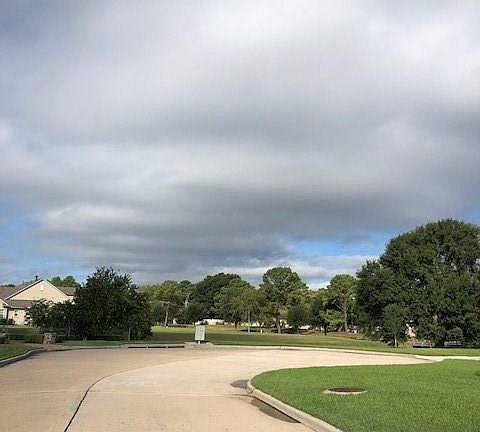 Club Creek Drive is a cul-de-sac so there is very little traffic. You are within walking distance of the Sports Club and Country Club.