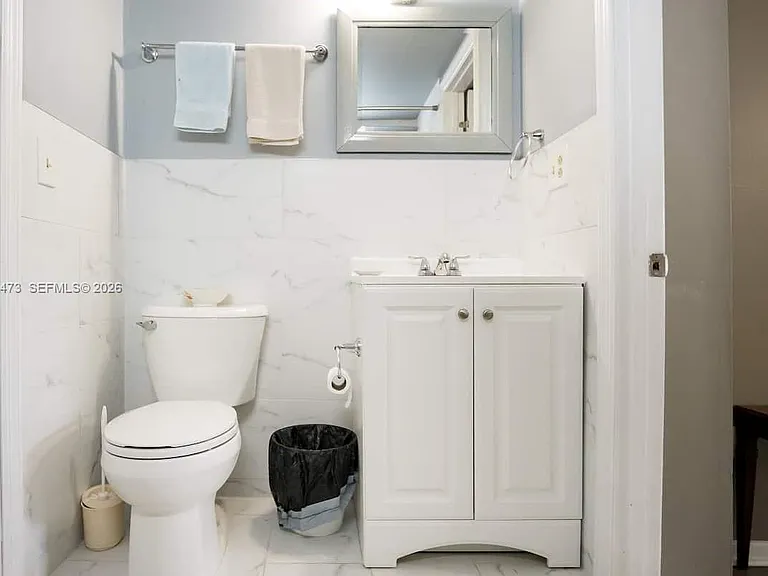 12115 NE Miami Ct — Photo 17