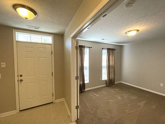 3rd image of 5580 Crystal Falls St