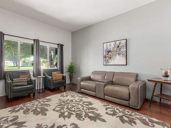 2nd image of 10433 W PINEAIRE Drive