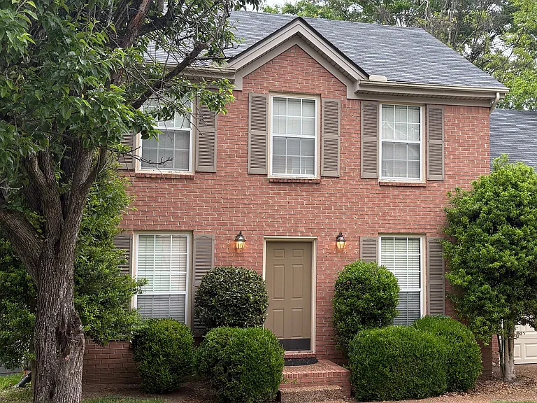 732 E Statue Ct — Photo 2