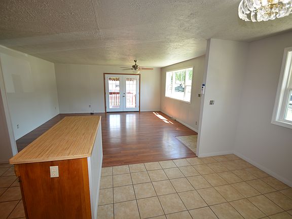 4th image of 501 E 31st St