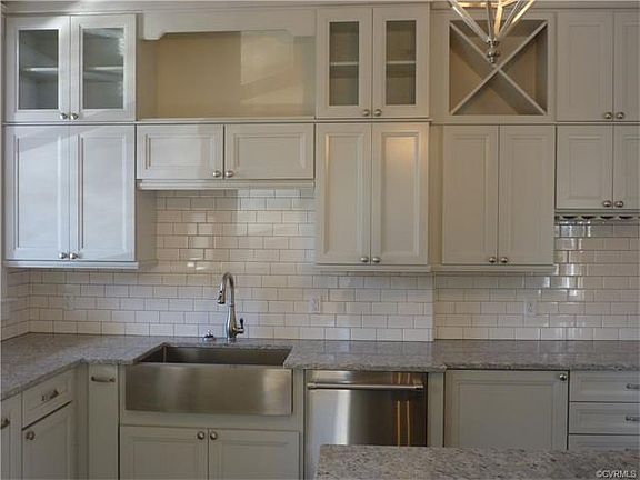 5th image of 2815 Grove Ave