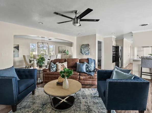 10 Estates Rd, Lucas, TX 75002