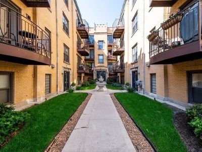 3012 W Addison St APT 3N, Chicago, IL, 60618