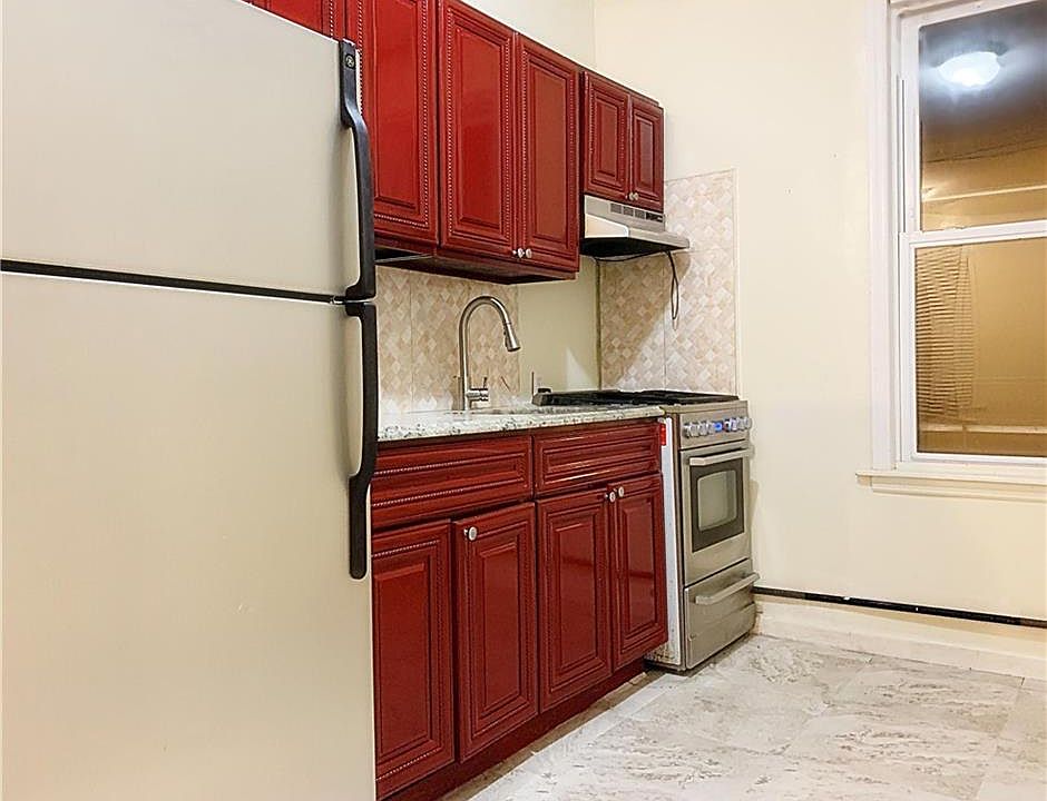 1st image of 3831 Bronxwood Ave