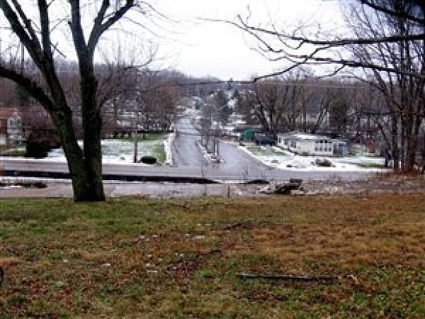 2nd image of 1224 E Gore Rd